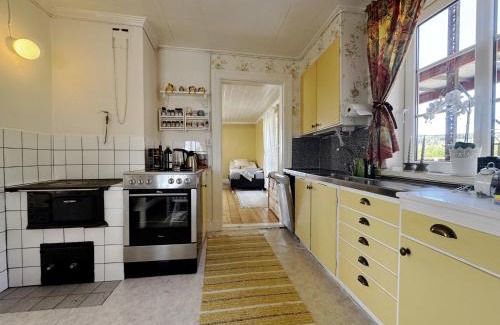 Norra Fagelas Maison | Charming holiday home with views of the landscape and close to Lake Vättern