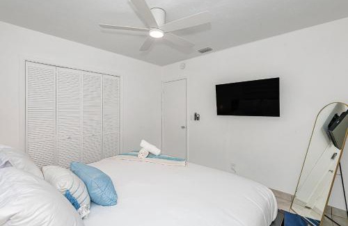 Hallandale Beach Appartement | Charming home 12min to the Beach