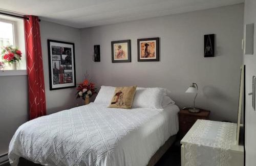 Downtown Gatineau Appartement | Charming Home, 15 Minutes to the Parliament