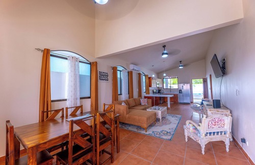 Esterillos Oeste Maison | New charming home in gated community + private pool