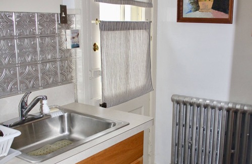 Bethlehem Lit Et Petit-Déjeuner | Charming home in beautiful Historic Bethlehem near all attractions.