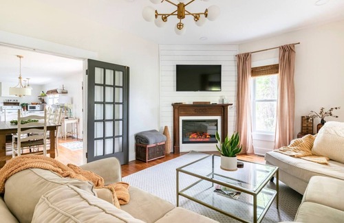 Monteagle Maison | Charming Home w/ Grill and Firepit