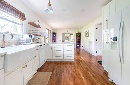 Monteagle Maison | Charming Home w/ Grill and Firepit