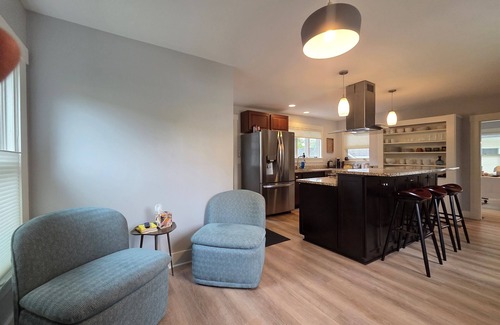 Keene Maison | Charming Home Walk to Downtown!