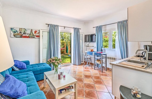 Badia Blava Maison | Charmante maison avec piscine, grande terrasse, jardin et connexion Wi-Fi