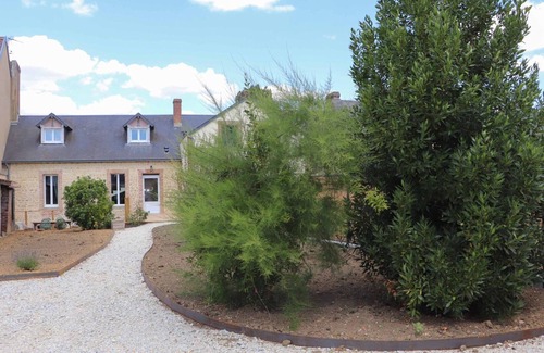Le Mele-sur-Sarthe Cottage | Maison ancienne tout confort pour 8 pers., proche loisirs