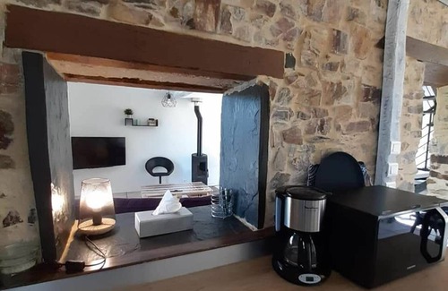 Vallons-de-l'Erdre Cottage | Évasion champêtre entre Ancenis et Nantes - Maison rénovée avec jardin clos, pêche et animaux