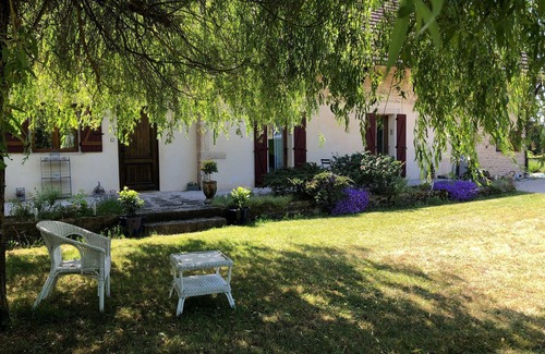Allerey-sur-Saone Maison | Ecrin de verdure, maison restaurée proche des vignobles et sites touristiques !