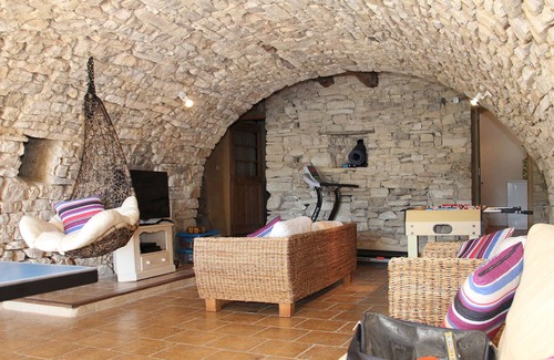 Aubenas-les-Alpes Maison | Maison de charme avec piscine chauffée et jacuzzi Luberon en Provence