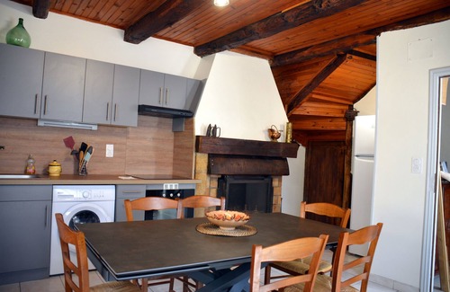 Compregnac Maison | Charming house, charming village "Comprégnac, Peyre, Millau" near the river