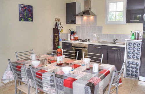 Rilly-sur-Vienne Cottage | Charmante maison avec piscine et grand jardin en Touraine, proche châteaux de la Loire et Futuroscope