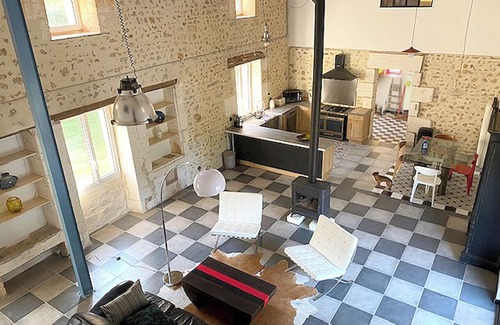 Saint-Adjutory Maison | Charming house in Charente