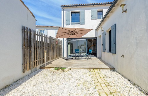 Angoulins Maison | Maison Angoulins: 6 Pers, Mer à 150m, WIFI, Terrasse, Équipée Bébé