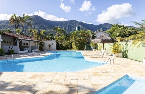 Maresias Maison | Charmante maison en copropriété MARESIAS, plein de loisirs, près de la plage.