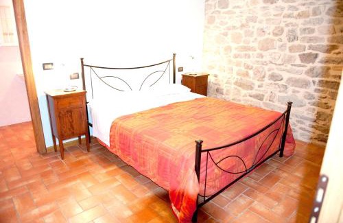 Caprese Michelangelo Maison | Charming house in Caprese Michelangelo with shared pool