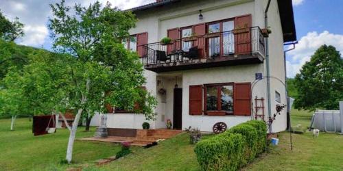 Donji Lapac Maison | Charming House in Donji Lapac with Private Pool