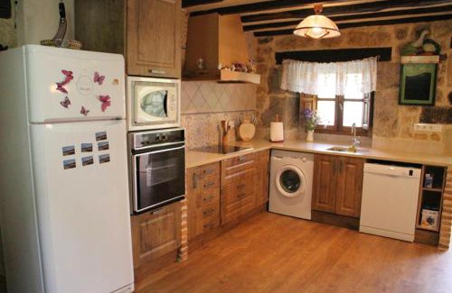 Riotuerto Maison | Charming House in La Cavada with Jacuzzi