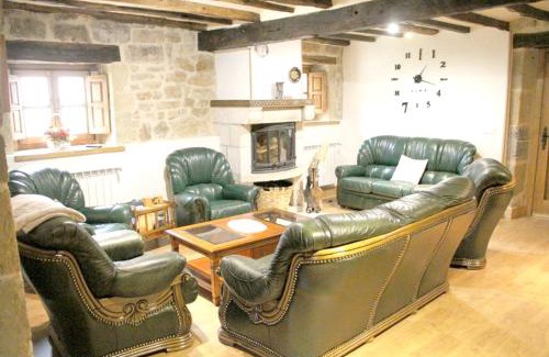 Riotuerto Maison | Charming House in La Cavada with Jacuzzi