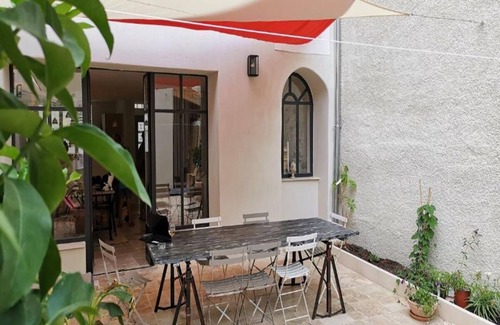 Gruissan Maison | Maison de charme au cœur du village. Cour intérieure au calme