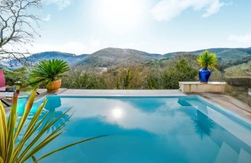 Saint-Paul-la-Coste Maison | Maison de charme avec piscine à débordement dans les Cévennes.