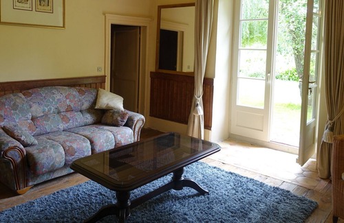 Villereal Maison | Demeure de charme avec piscine et SPA, étang, TRANQUILITE à 1km du village