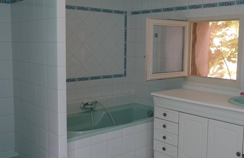 Villereal Maison | Demeure de charme avec piscine et SPA, étang, TRANQUILITE à 1km du village