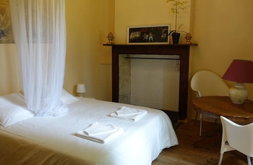 Villereal Maison | Demeure de charme avec piscine et SPA, étang, TRANQUILITE à 1km du village