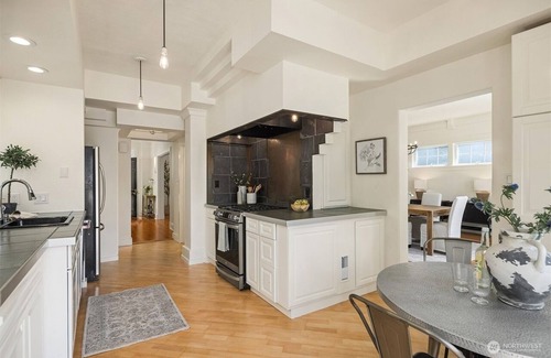 Broadway Maison | Charming house with Space Needle view in historic Capitol Hill Seattle