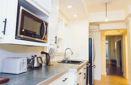 Broadway Maison | Charming house with Space Needle view in historic Capitol Hill Seattle