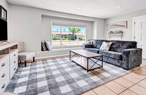 Scottsdale Estates Ten Maison | Charming house with pool, central AC, washer/dryer, full kitchen & grill
