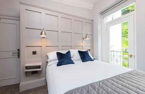 Sutton Cross Appartement | Charming Howth Marina Retreat