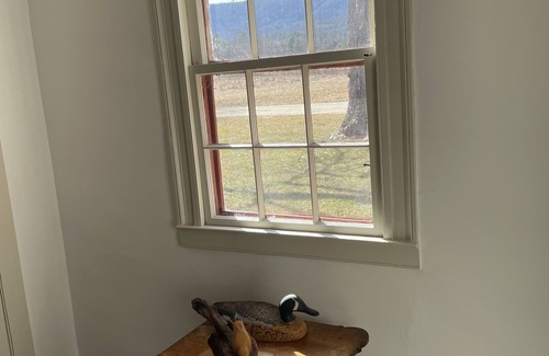 Egremont Maison | Charming idyllic farmhouse minutes to Great Barrington MA and Salisbury CT