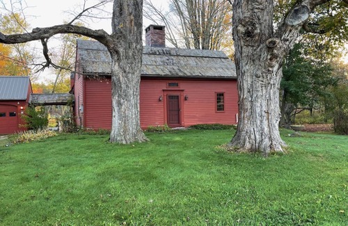 Egremont Maison | Charming idyllic farmhouse minutes to Great Barrington MA and Salisbury CT