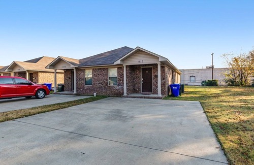 Conway Maison | Charming in Conway (3-Bedroom) by RedAwning