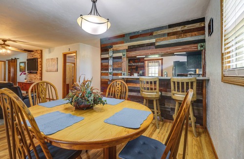 Newkirk Maison | Charming Kaw Lake Country Home w/ Game Room!
