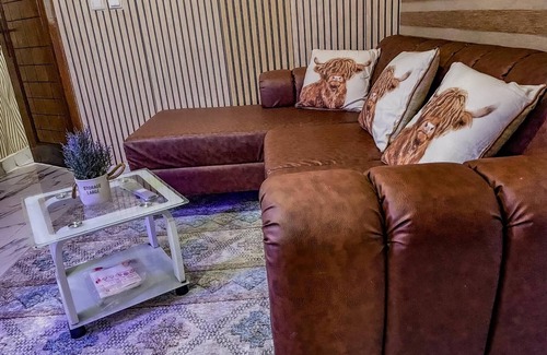 Barumbu Appartement | Charming Kinshasa Apartment in Gombe - Entire House for Rent