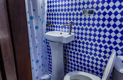 Barumbu Appartement | Charming Kinshasa Apartment in Gombe - Entire House for Rent