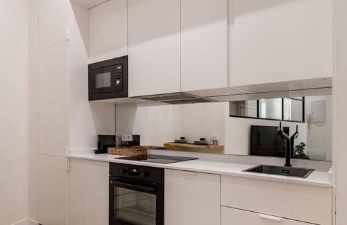 Barrio de La Latina Appartement | Charming La Almudena - Apartment in La Latina