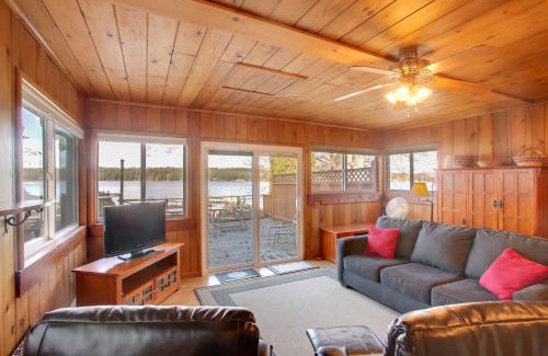 Diamond Lake Maison | Charming Lakefront Cabin with Deck and Fire Pit!