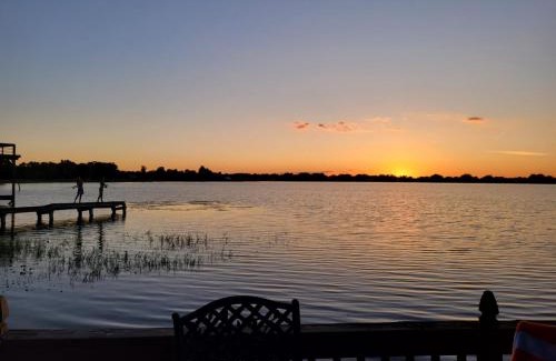 Eagle Lake Maison | Charming Lakefront Home Hot Tub