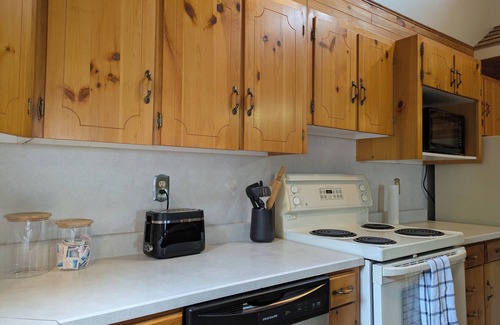 Saint Laurent Cabine | Charming Lakeview cabin in a peaceful bay
