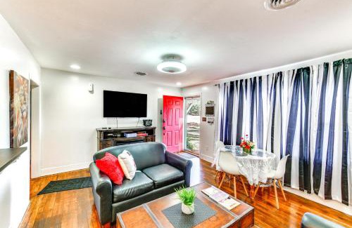 Laurel Maison | Charming Laurel Home with Gazebo and Fireplace!