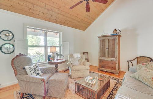 Lawley Maison | Charming Lawley Cottage Deck, Fire Pit and Yard!