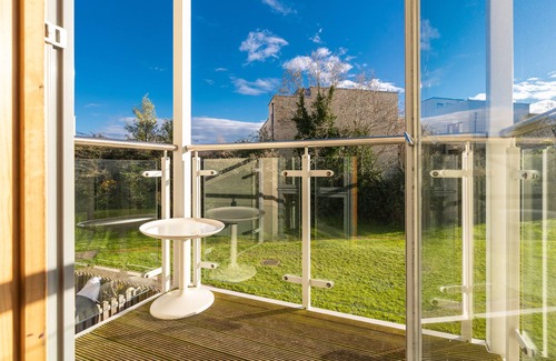 Carrickmines Maison | Charming Leopardstown Townhouse
