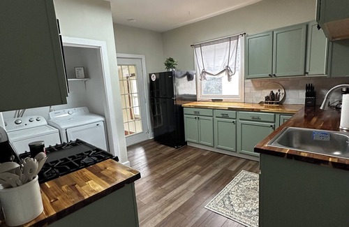 Cortland Appartement | Charming Lincoln 4BR Apt