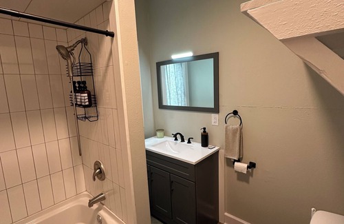 Cortland Appartement | Charming Lincoln 4BR Apt