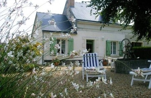 Saint-Martin-de-la-Place Cottage | Gîte familial près de la Loire avec grand jardin, parking privé, proche Saumur et activités nautiques