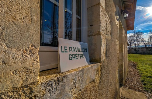 Ardentes Cottage | Gîte charmant avec parking, animaux acceptés, près du Château de Clavières