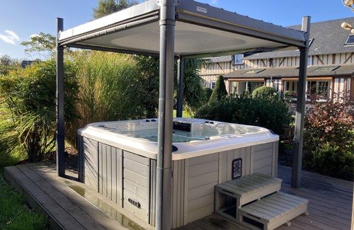 Beuzeville Maison | Belle Longère avec Jacuzzi Proche Honfleur