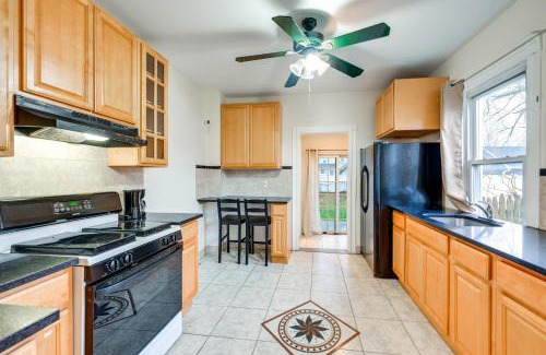Freeport Maison | Charming Long Island Home with Fenced Yard!